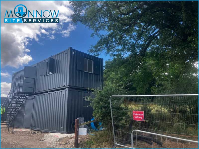 Monnow Site Services, a leading provider of modular solutions, showcased their proficiency in delivering on-site facilities as they successfully supplied, delivered, and installed two impressive 32-foot x 10-foot antivandal units. These units, designed to enhance convenience and comfort for workers on the project site, consisted of a canteen and changing room in one unit and an open-plan office in the other.