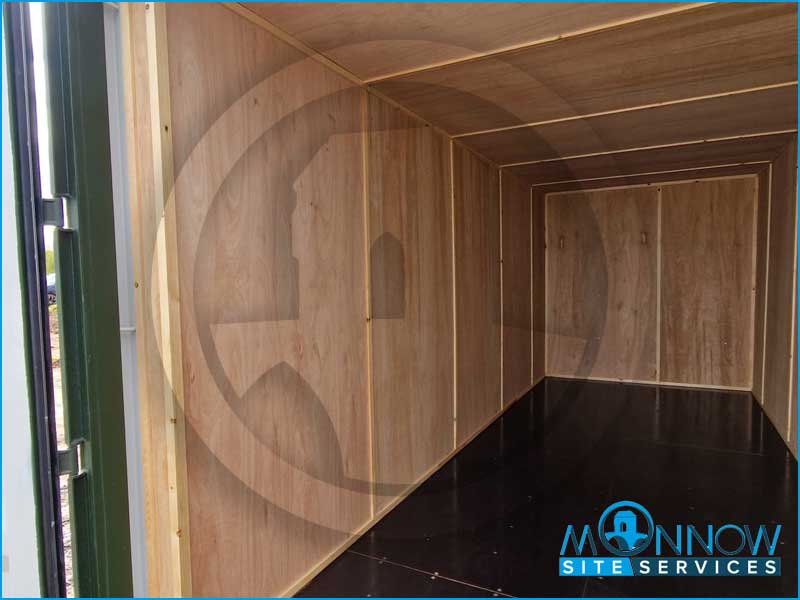20ft x 8ft shipping container plywood lined and insulated MSS2955